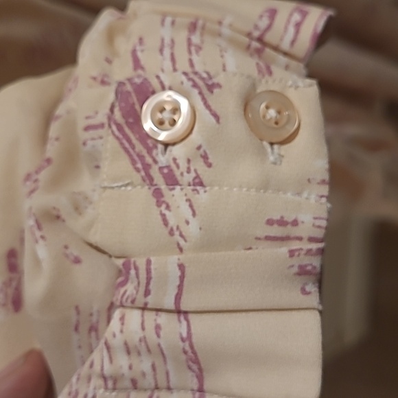 Melissa McCarthy Triangle Pattern on Peach Background Tunic - Picture 3 of 4